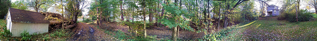 this-is-new-york.com Autumn leaf strewn lawn along the Delaware & Ulster railroad hiking path, Hobart NY photo by Kelly Chien