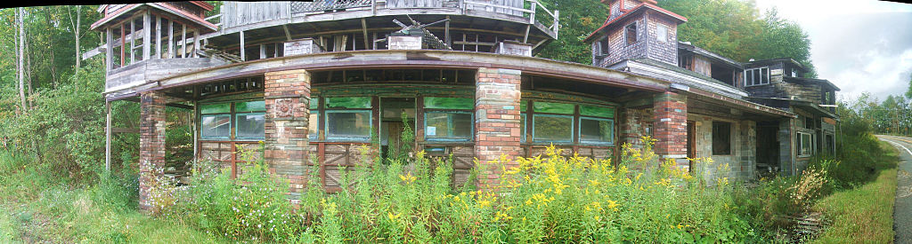 this-is-new-york.com Old mill shops near Coventryville NY photo by Kelly Chien