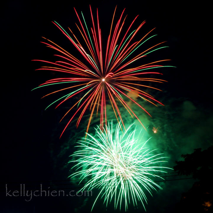 this-is-new-york.com Fourth of July fireworks in Oneonta NY photo by Kelly Chien