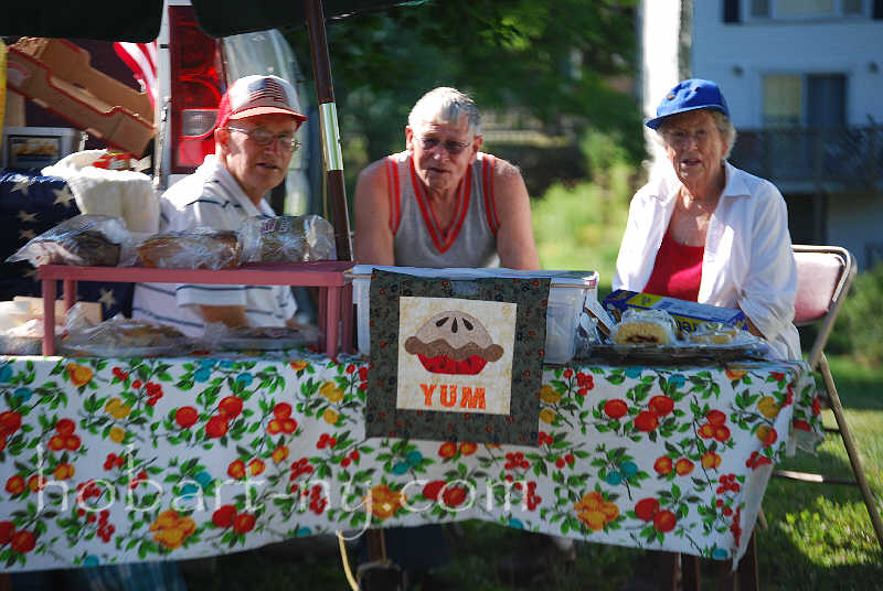 this-is-new-york.com Hobart Farmers' Market - bakery items for sale from Mary Hait's farm kitchen. photo by Kelly Chien