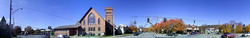 this-is-new-york.com Main Street Baptist Church in Oneonta NY photo by Kelly Chien