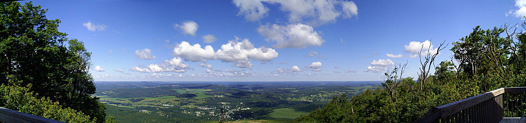 this-is-new-york.com View of Stamford NY from on top of Mt. Utsayantha photo by Kelly Chien