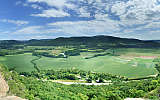 this-is-new-york.com Schoharie Valley overlook from on top of Vroman's Nose near Schoharie NY photo by Kelly Chien